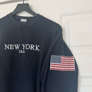 Brandy Melville New York crewneck
